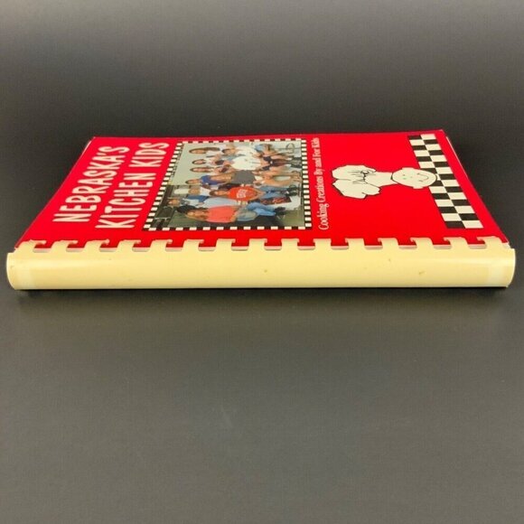 Nebraskas Kitchen Kids Cookbook Compiled by Kelly Moore Guenzel 1994 Spiral - Picture 2 of 13